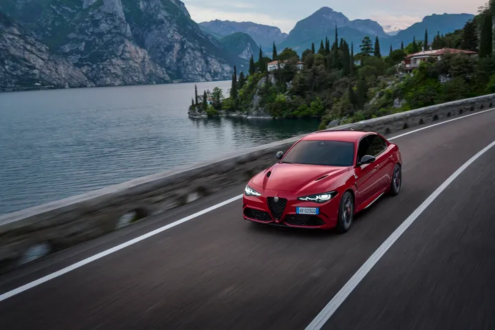 Alfa Romeo Giulia Quadrifoglio 2023