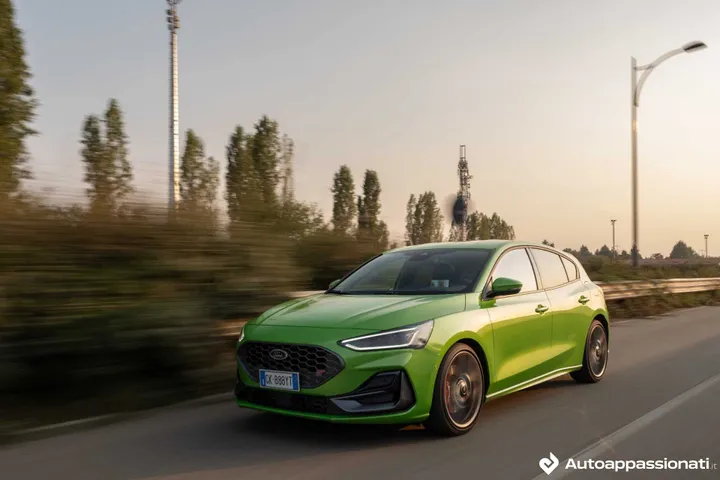 ford focus st 2023 05