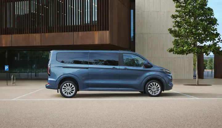 ford tourneo custom 2024 laterale l2