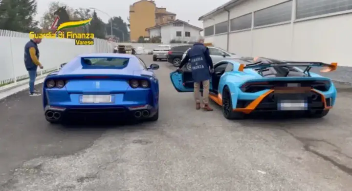 furto lambo ferrari