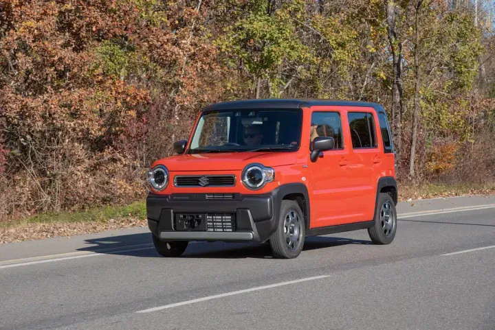 hustler suzuki dinamica