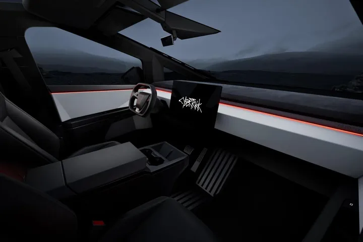interni tesla cybertruck