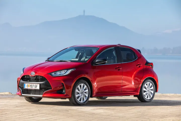 mazda 2 hybrid 2024