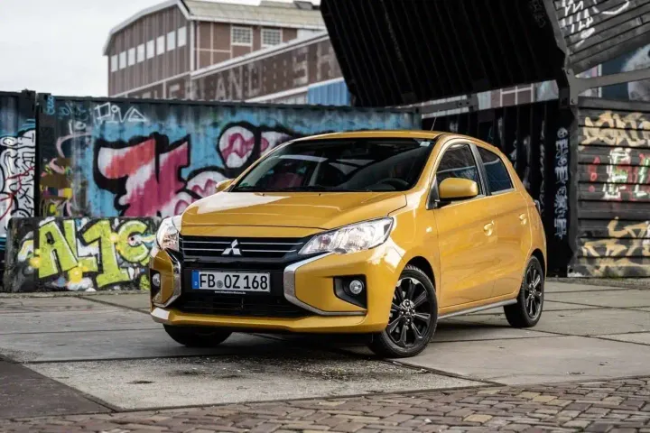 mitsubishi space star 2024