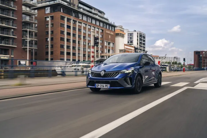renault clio 2024 diesel restyling