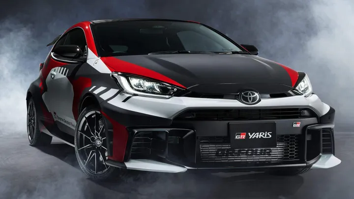 gr yaris rova