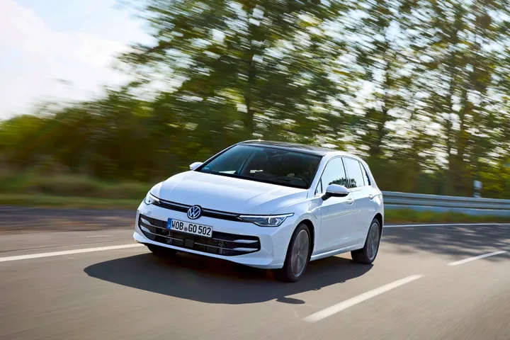 volkswagen golf ehybrid 2024