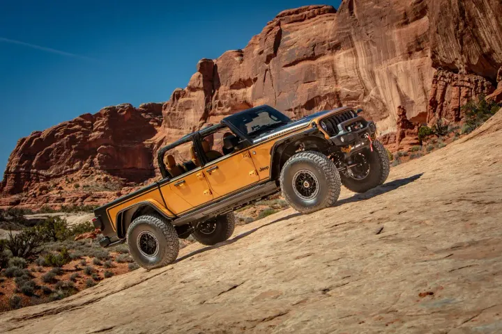  Jeep Gladiator Rubicon High Top Concept