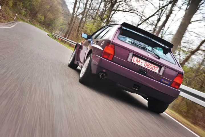 lancia delta hf