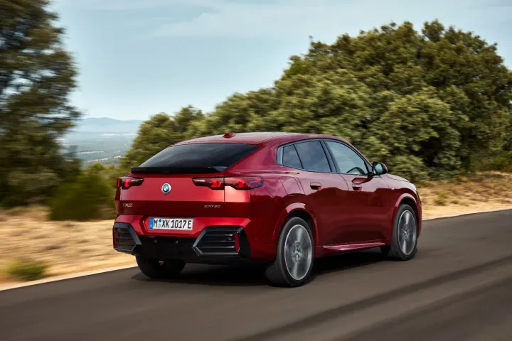BMW iX2 30 xDrive