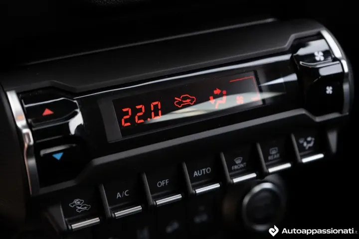 suzuki ignis hybrid 2024 4