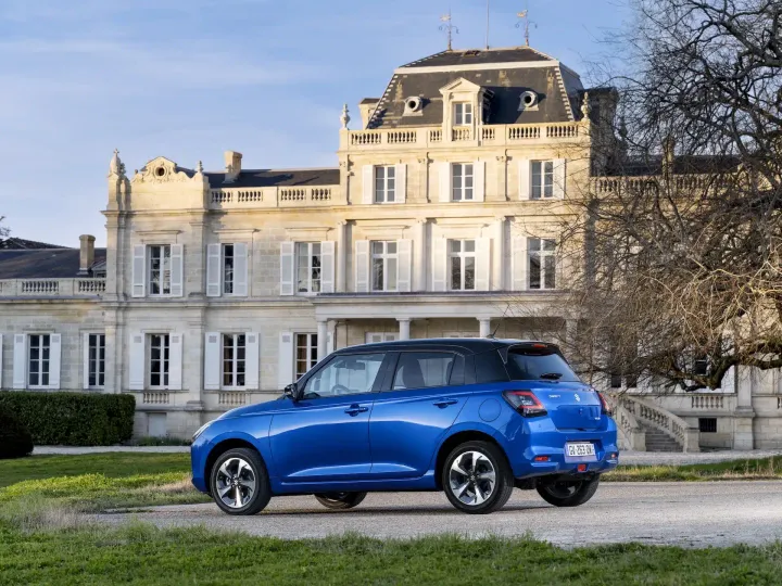 suzuki swift hybrid 2024 17