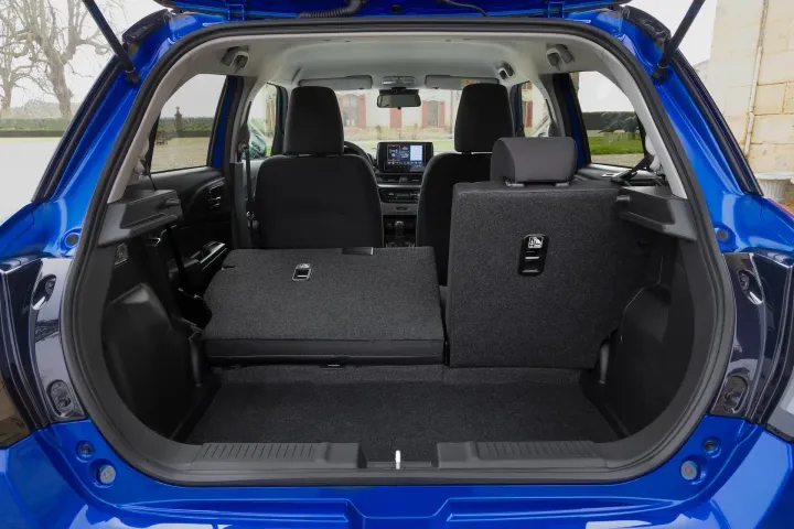 suzuki swift hybrid 2024 4