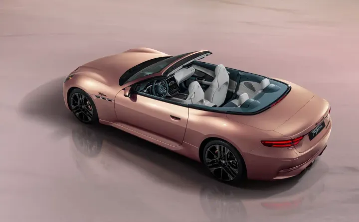 maserati grancabrio folgore