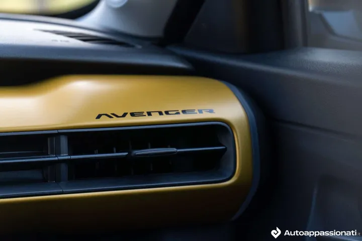 Jeep Avenger elettrica 2025