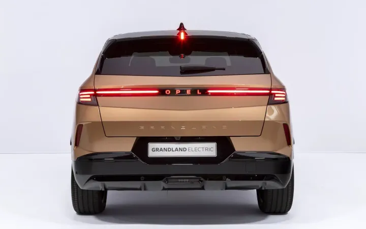 opel grandland 2024 fari posteriori