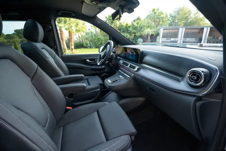 sedili mercedes classe v 2024