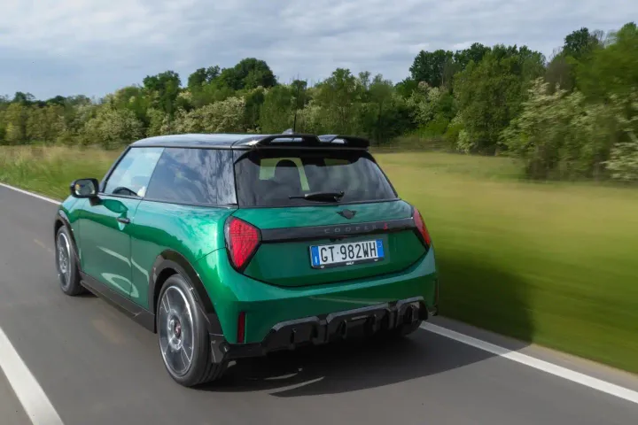 Mini Cooper 2024