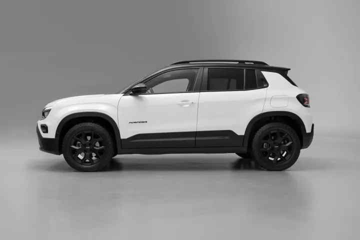 jeep avenger 4xe laterale