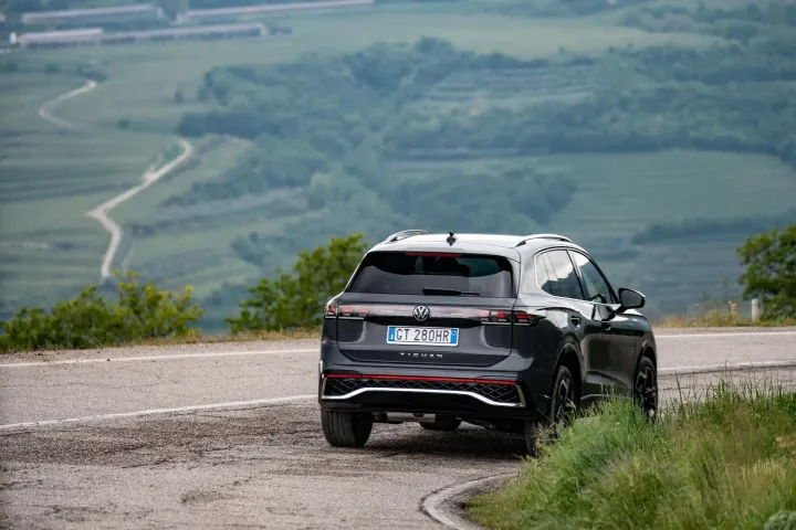 volkswagen tiguan 2024 dinamiche 3