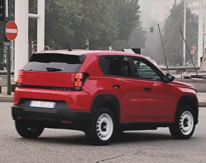 fiat grande panda 2024 red