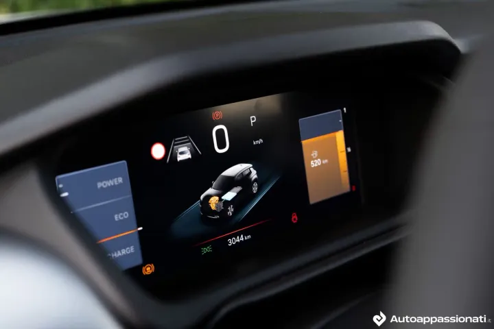 jeep avenger e hybrid 02