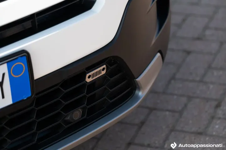 jeep avenger e hybrid 11