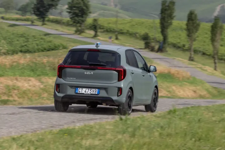 kia picanto 2024 1