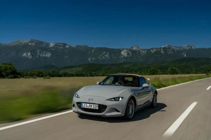 mazda mx 5 35th anniversary 2024 mazda mx 5 ag act 10 highres