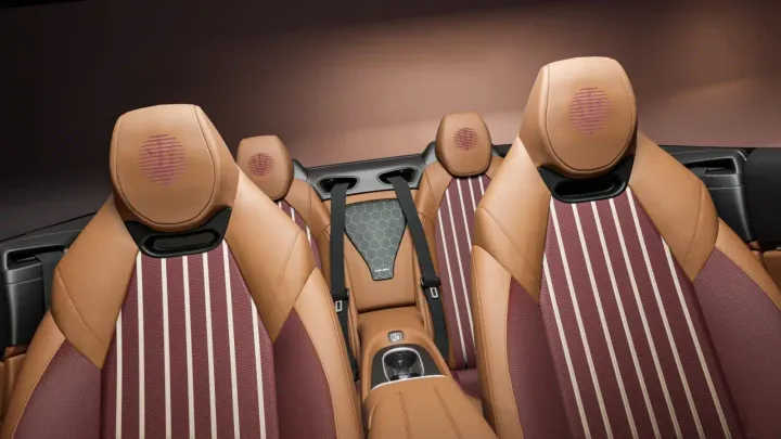 maserati grancabrio folgore interni