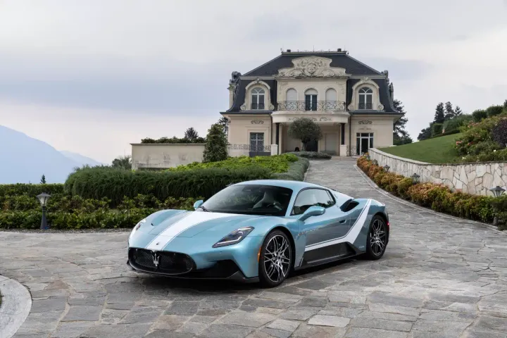 maserati mc20 iris