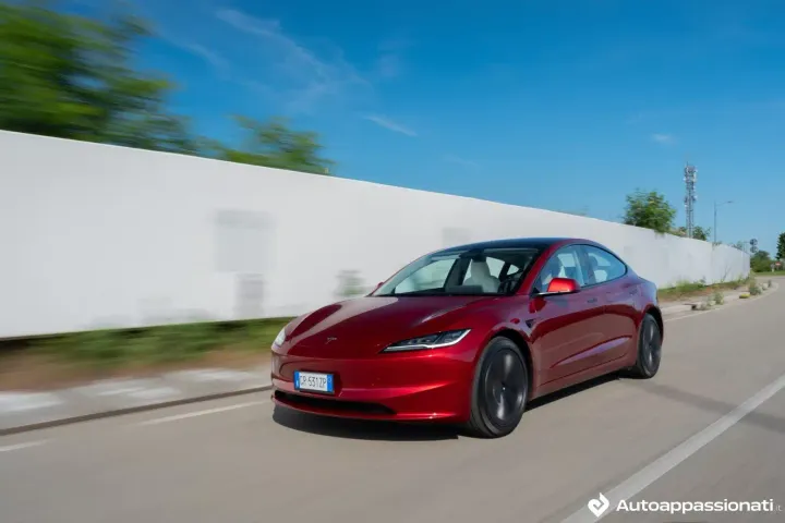 tesla model 3 long range 03