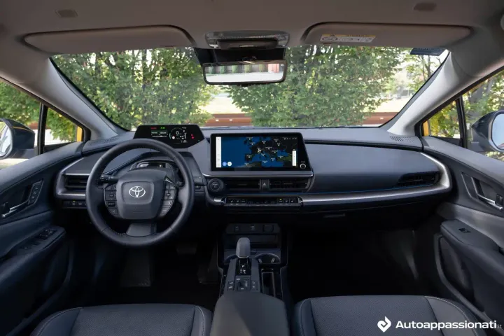 toyota prius 2024 01