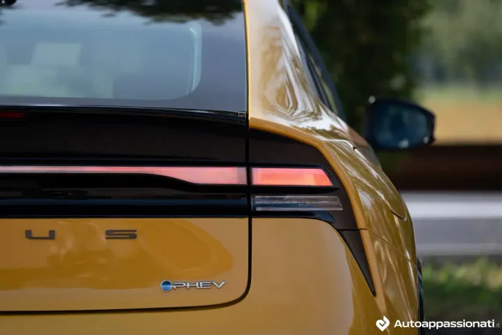 toyota prius 2024 09