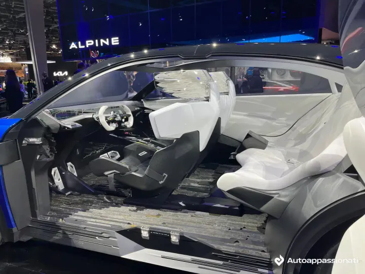 Alpine A390b 03