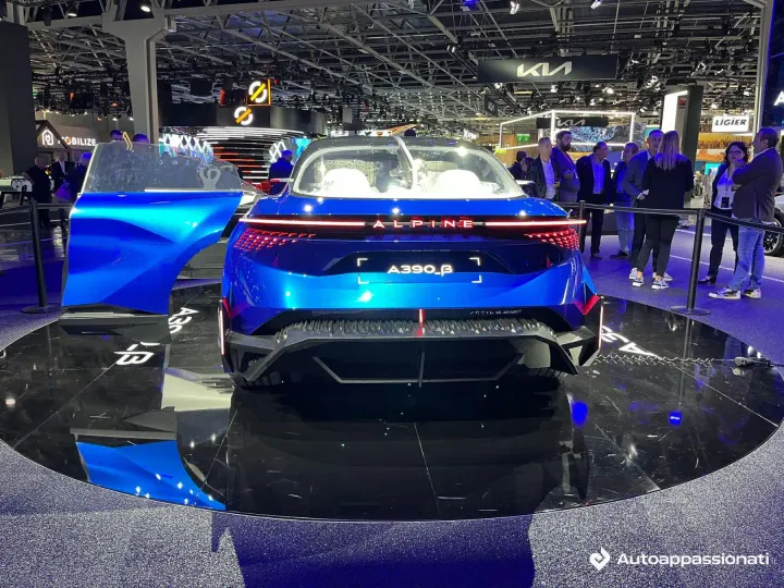 Alpine A390b 03