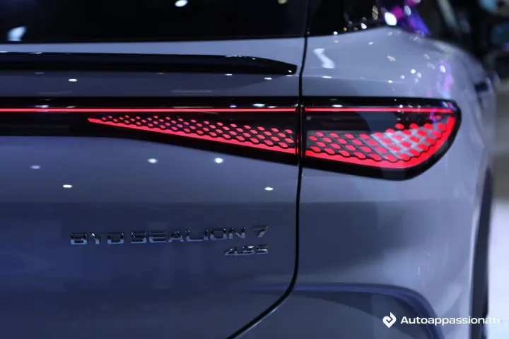 BYD Sealion