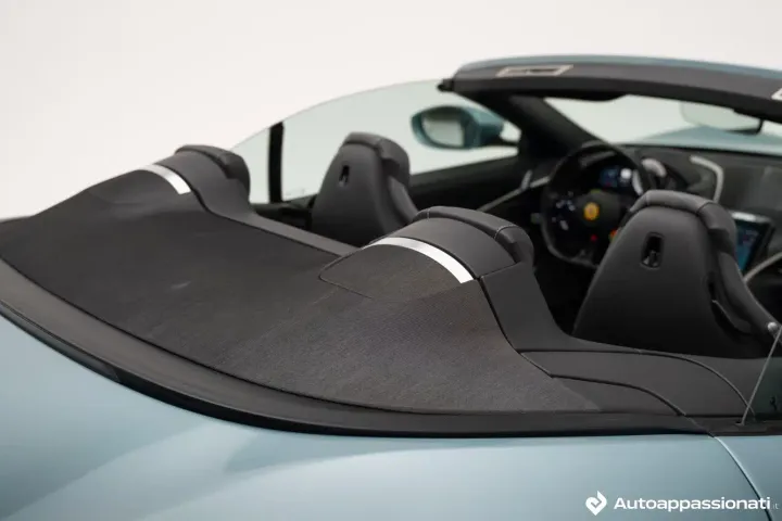 ferrari roma spider 16