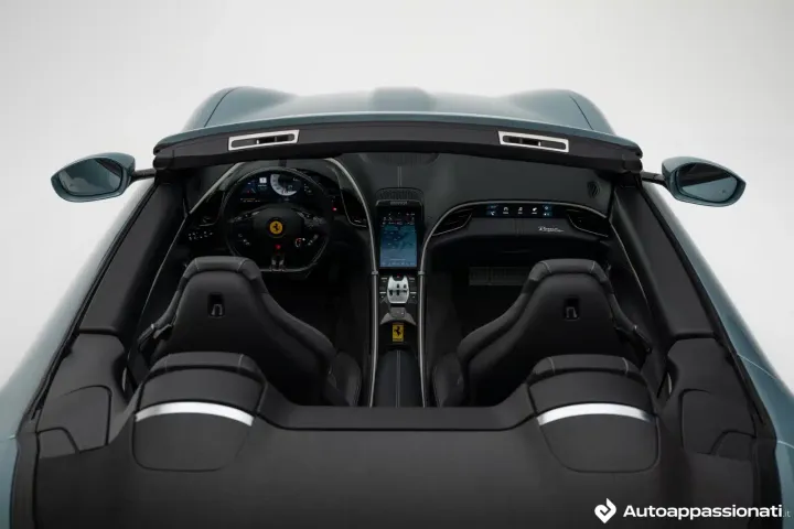 ferrari roma spider 18
