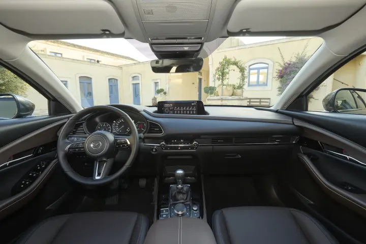 mazda cx 30 2025 interni