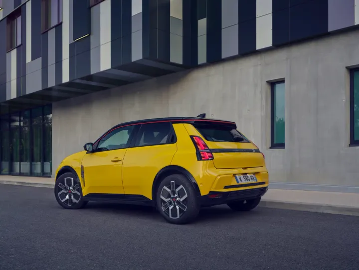 Renault 5 E-Tech electric 