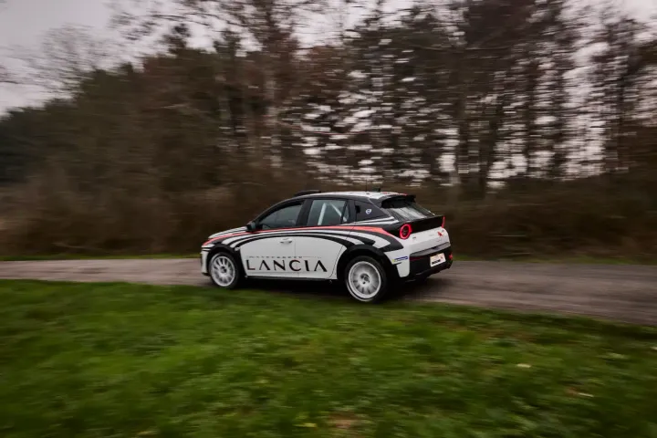 Lancia Yspilon Rally 4 HF