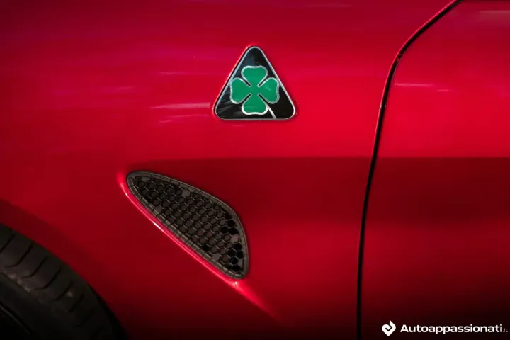 alfa romeo giulia quadrifoglio supersport 11