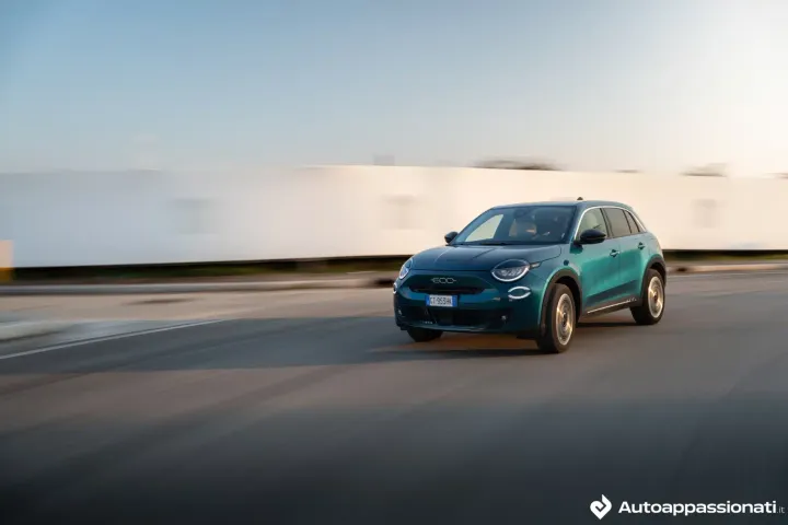 prova fiat 600 hybrid