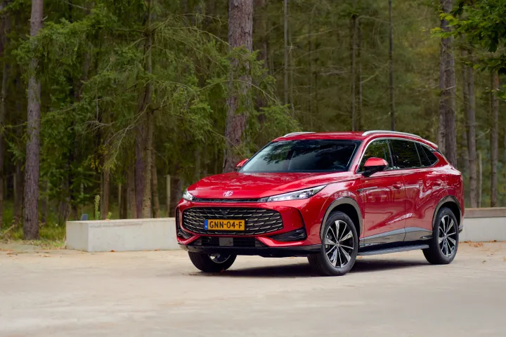 mg hs phev 884