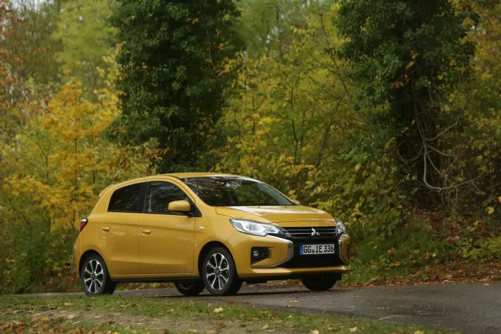 mitsubishi space star 279