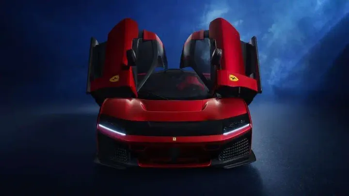 ferrari f80 supercar auto più costose