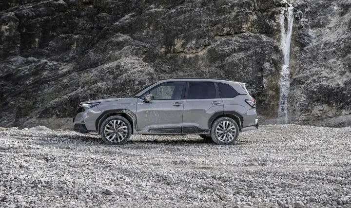 subaru forester 2025 2
