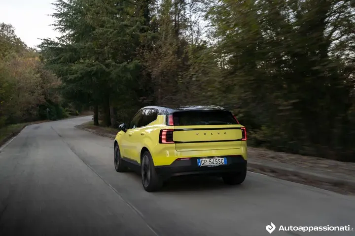 volvo ex30 braking