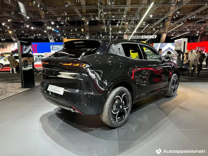 alfa romeo junior q4 02